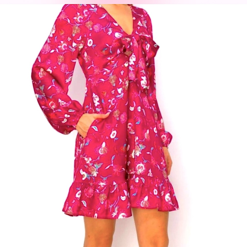 Melody Dress Nordstrom Pretty Silky Fabric NWT Size L